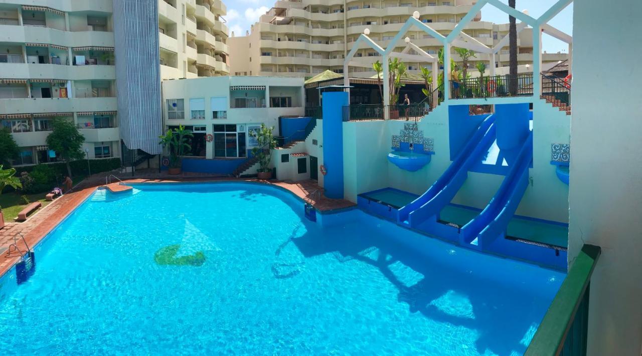 Benal Beach Suite, Parque Acuatico Y Vistas Al Mar Бенальмадена Экстерьер фото