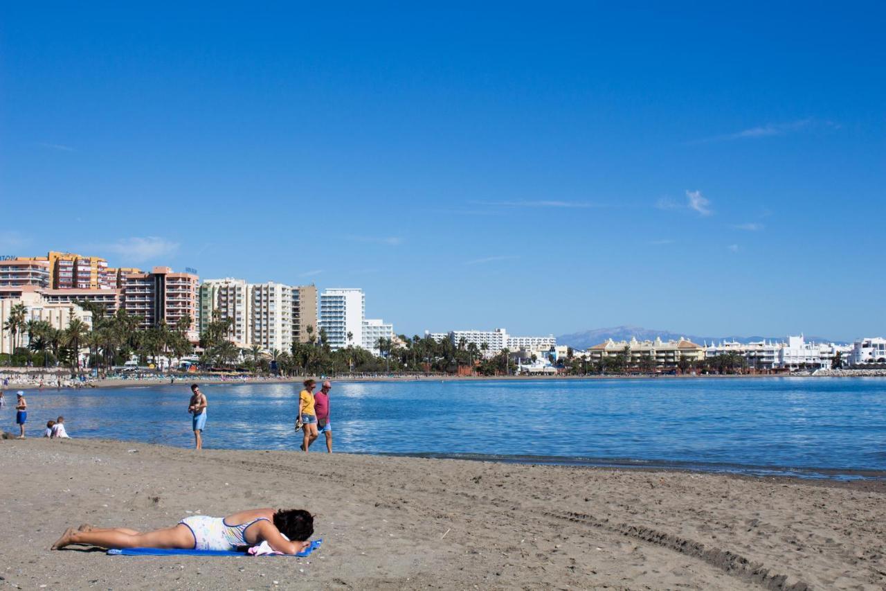 Benal Beach Suite, Parque Acuatico Y Vistas Al Mar Бенальмадена Экстерьер фото
