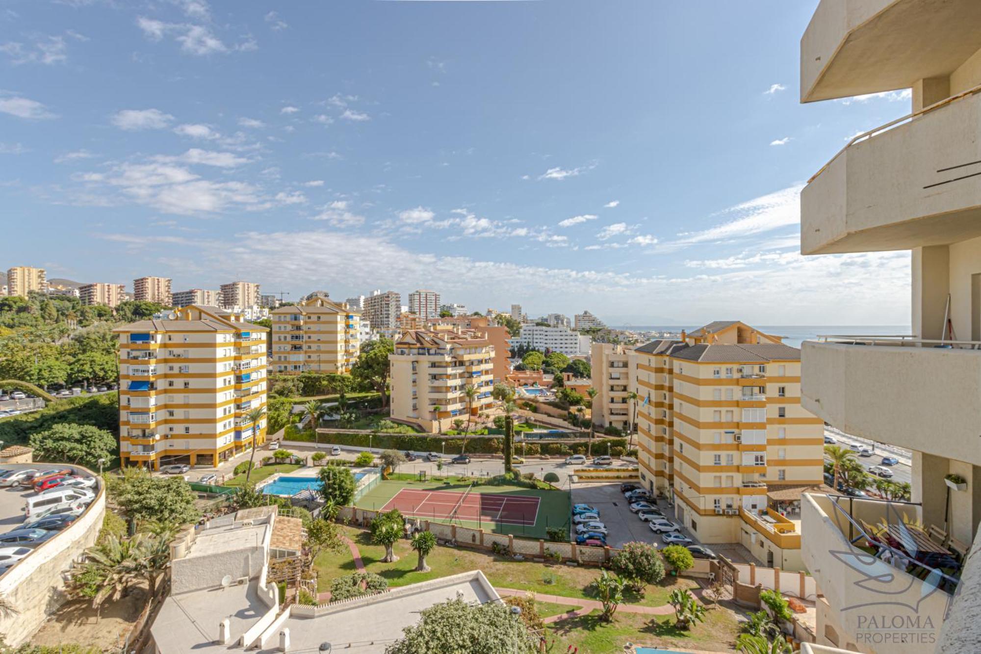Benal Beach Suite, Parque Acuatico Y Vistas Al Mar Бенальмадена Экстерьер фото